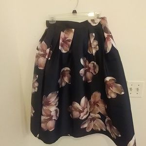 Chicwish navy floral skirt